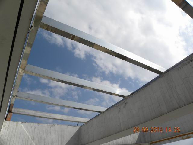 ¼ 037.jpg