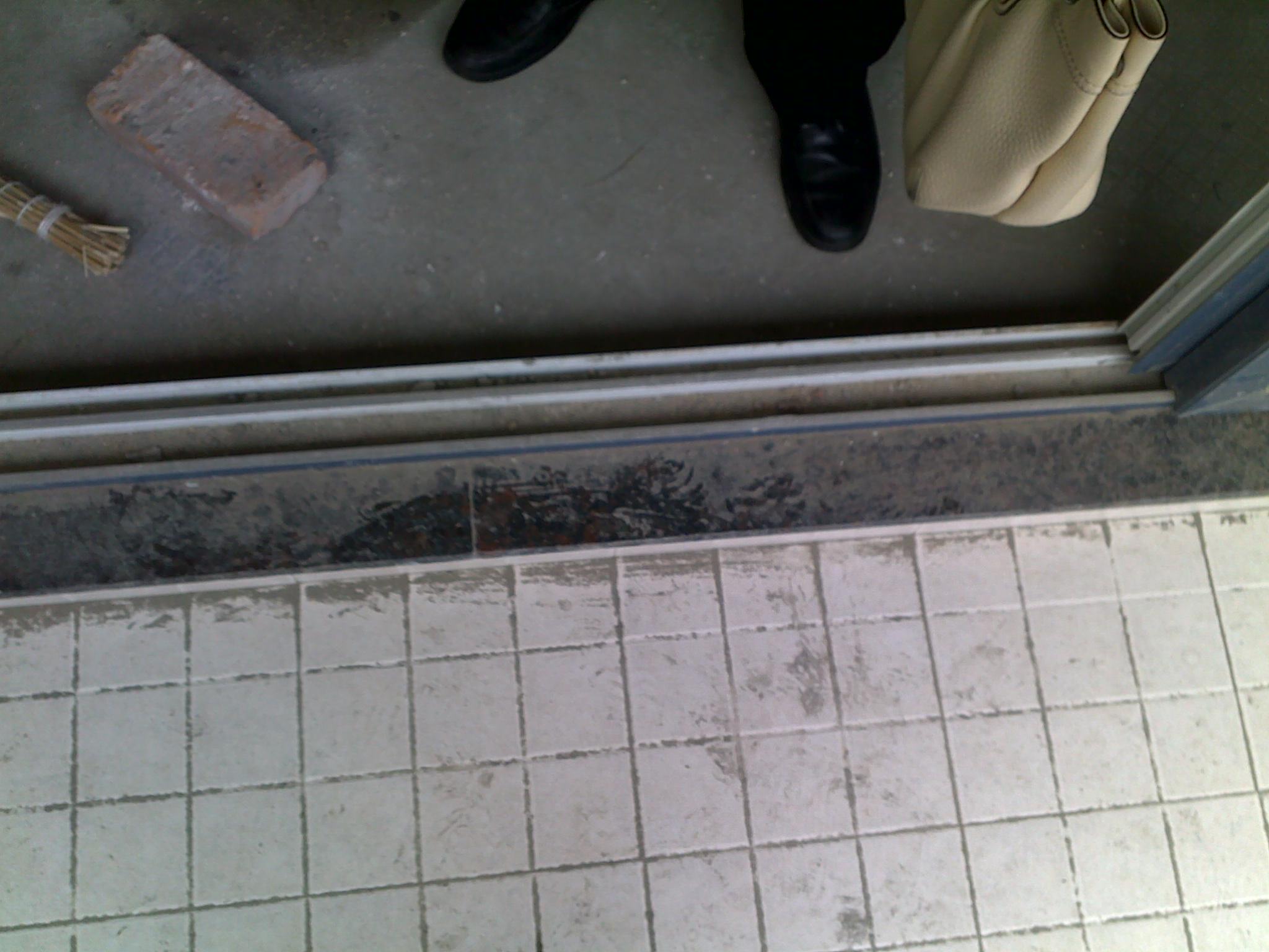 20120218511.jpg