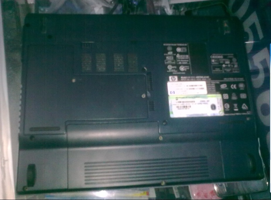 8成新的超薄,原装惠普电脑,原装充电器,保证没