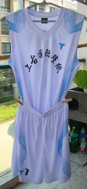 HKE`O89XC(PT5M02XU@3`9T.jpg