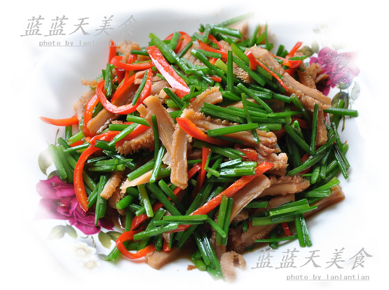 蓝蓝天美食--韭菜花炒牛肚