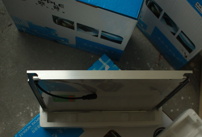LED03.jpg