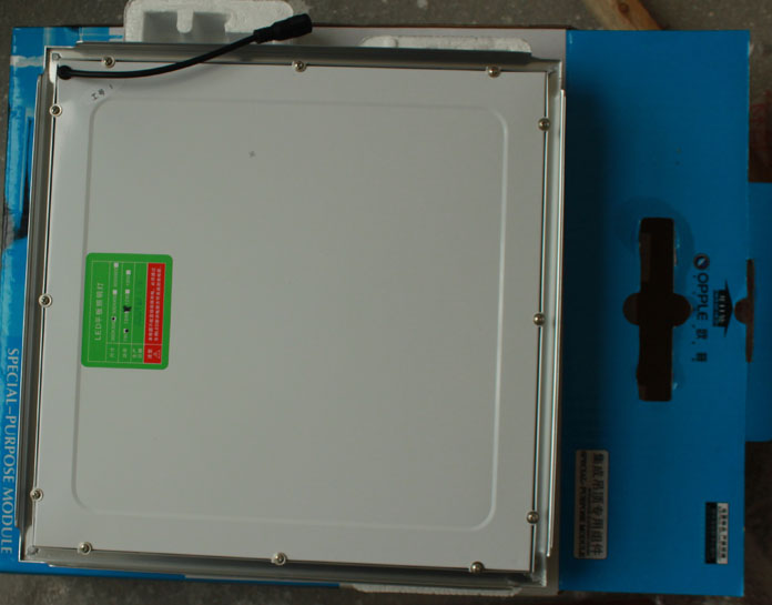 LED04.jpg