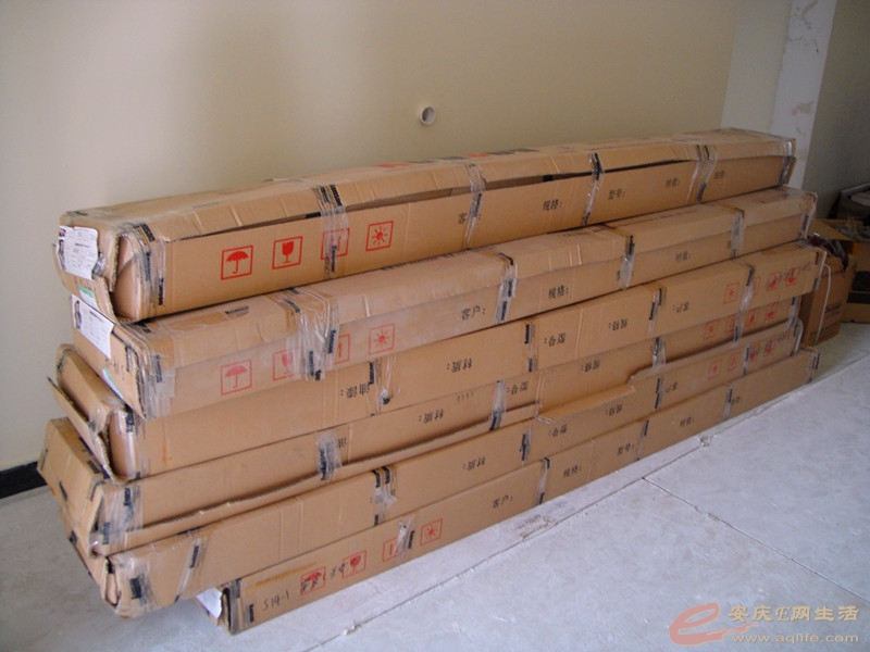 DSC04377_.jpg
