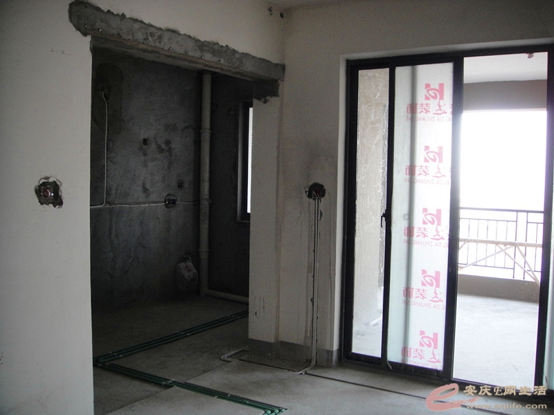 DSC03477_.jpg