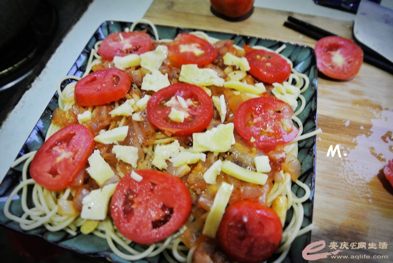 番茄洋葱意面图 212653nyhqxf8qfyrg7lyq.jpg