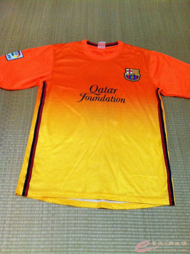 世界杯期间搞的球衣 无奈尺码较大 转让或交换