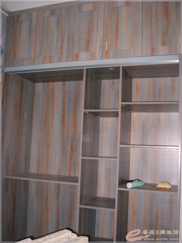 S8302225.jpg