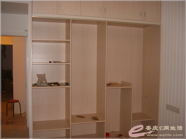 S8302226.jpg