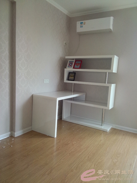 P50725-102413.jpg