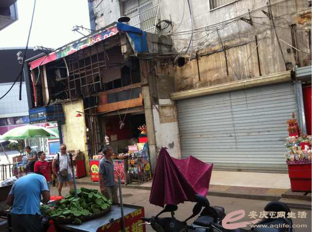 安庆好吃街拆除违法建筑为何不一拆到底 - 今日