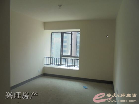 绿地二期巴赫公馆117平米大三室 全新毛坯 - 房