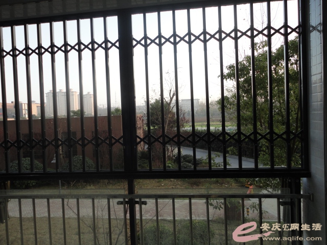 Ƭ 062.jpg
