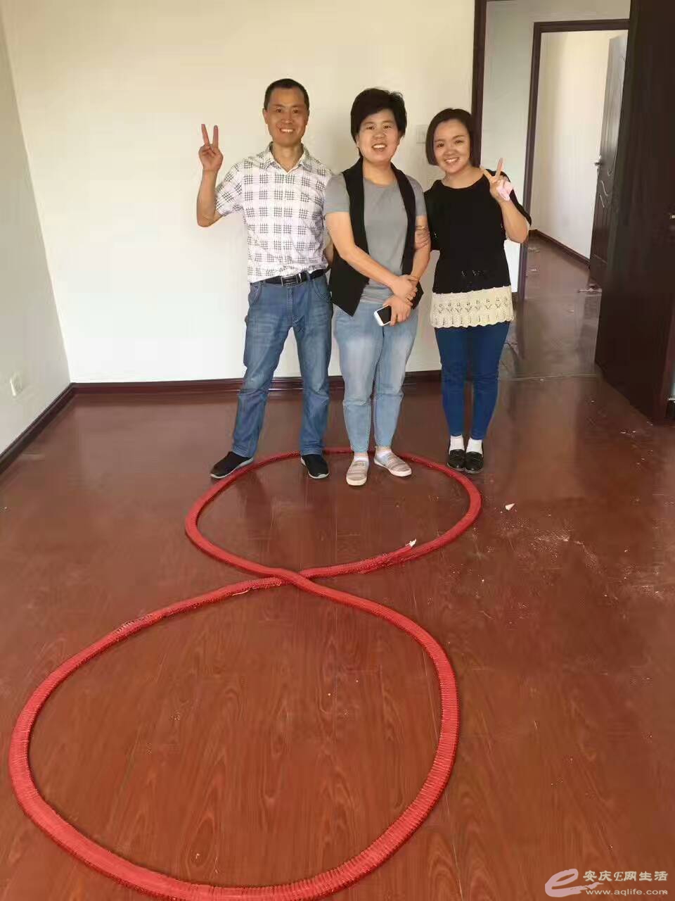 535219631446448649.jpg