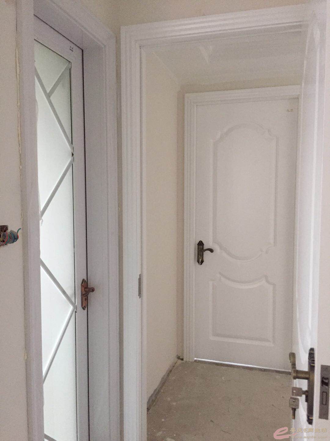ŷ