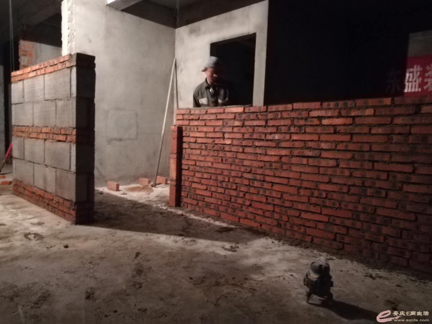 103.jpg