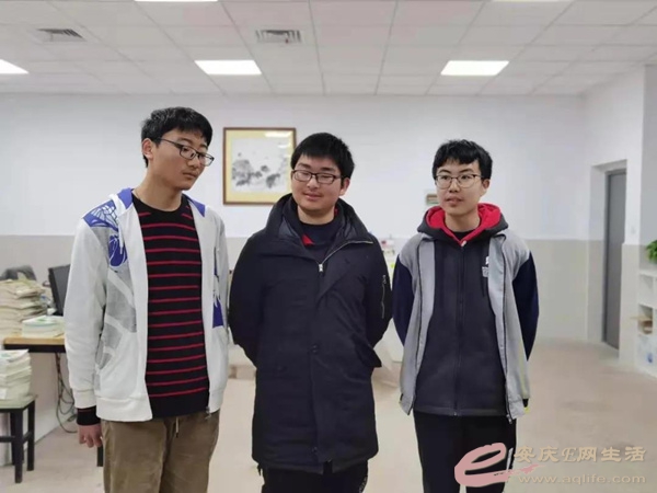 084207ka8rkiqn5a0808yf.jpg