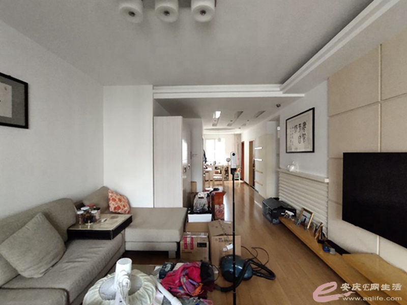 12e1f5be-a5ff-4990-bb2b-3057086bfec2_0.jpg