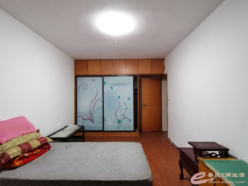 6eacb3b0-3cf6-464b-ac70-ada1152a803c_0.jpg