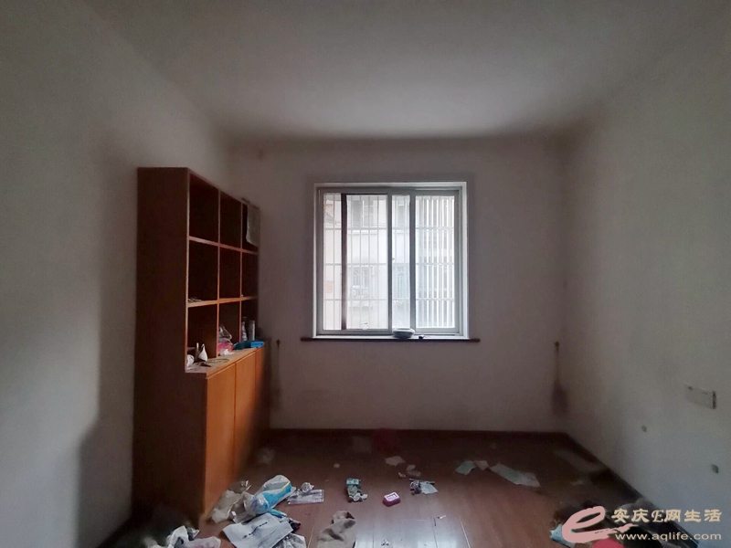 eaa1db34-7927-4d0c-8ab3-a0a6fe8c9c81_0.jpg