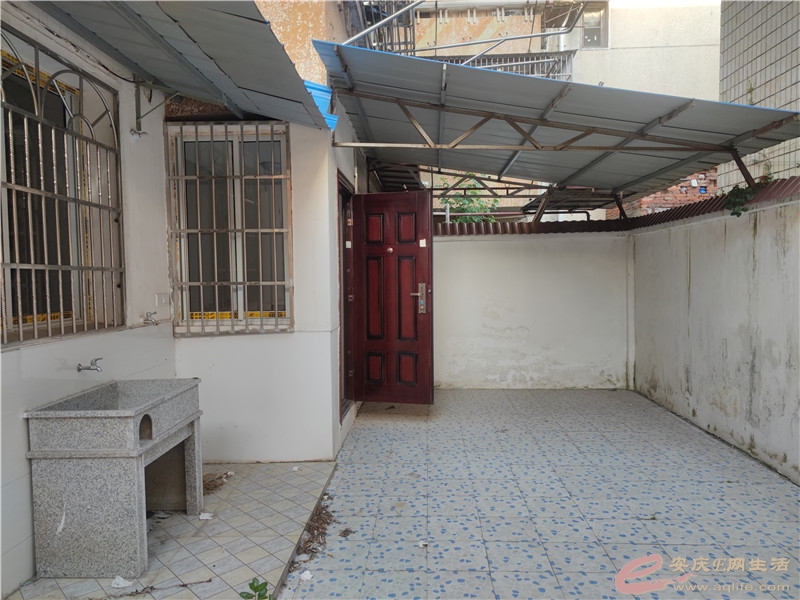 baa64bc7-cd5a-4736-9300-4588fdae485f_0.jpg
