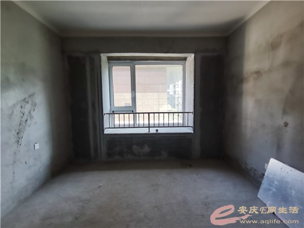 acc848d9-7491-43a3-b828-848d8eac891c_0.jpg