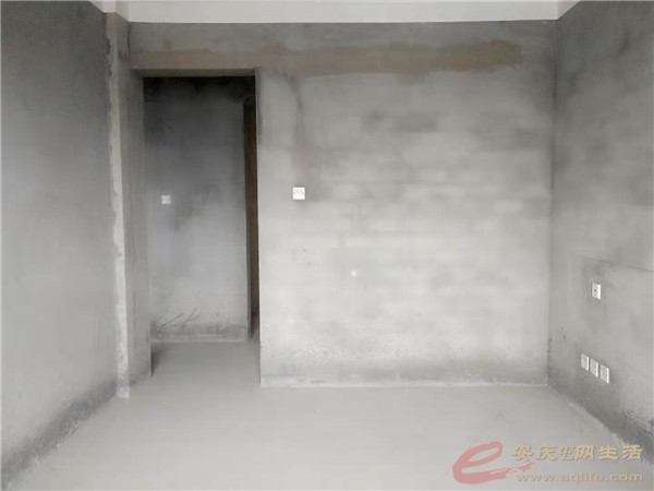 e5e78a16-67c7-4a64-bfc8-56b159d46f83_0.jpg