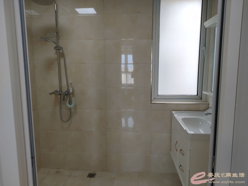 fe380883-1b85-4afd-896d-ff2cd151785e_0.jpg