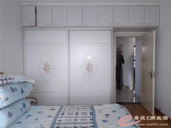 8f1d043c-ecaf-4727-be94-ec6b91ed0f3e_0.jpg