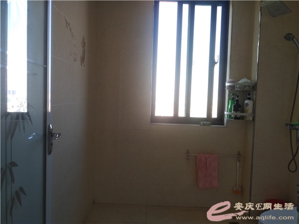 565923be-d8e9-41f5-9b4c-8950aa3eb8a8_0.jpg