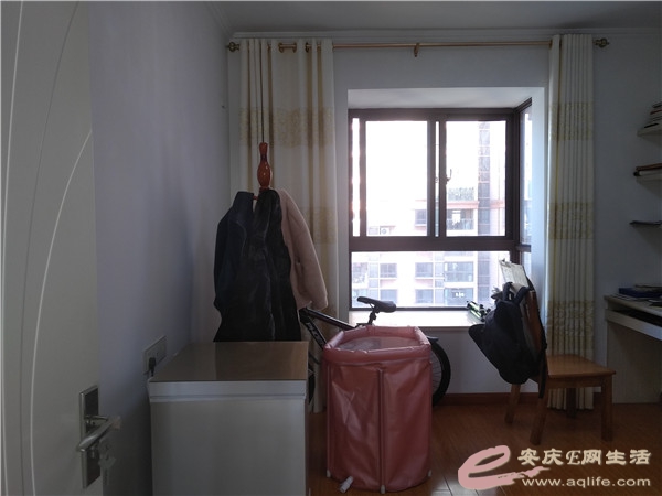 f2d8abea-b901-4ed0-82eb-8fea659edb30_0.jpg