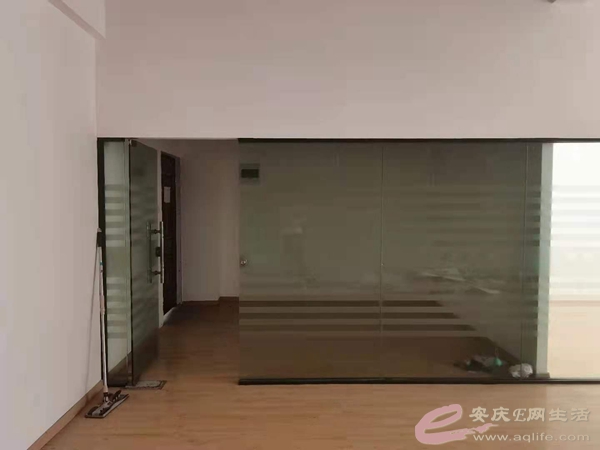 08e63050-489c-4c00-aa50-0275996ba610_0.jpg