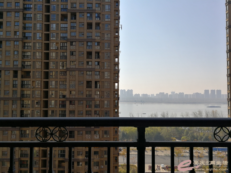 e30386d6-00b0-4f84-920d-5cc3965952ad_0.jpg
