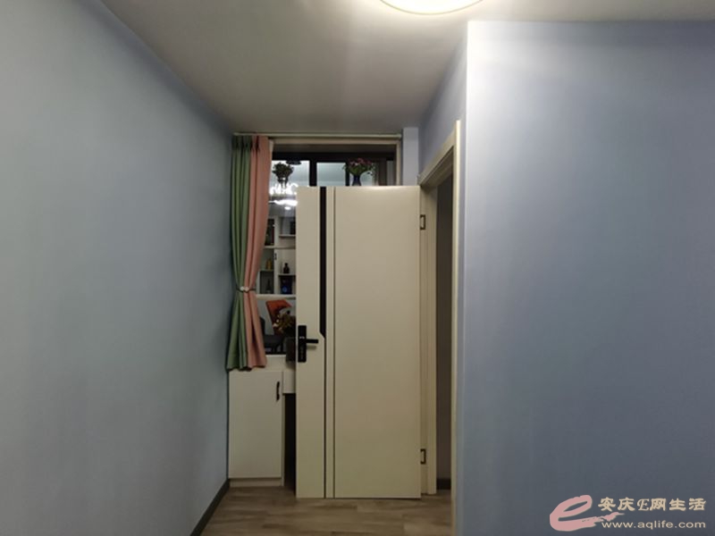 d8929be3-987a-453b-badd-6987a1e33575_0.jpg