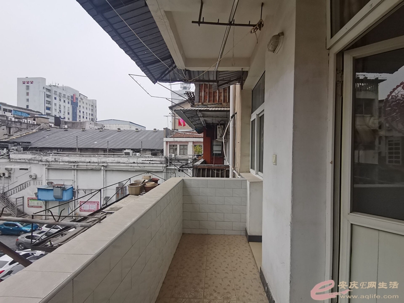 5d39e816-ceb2-4b66-96fd-cbbd5fd39f6e_0.jpg