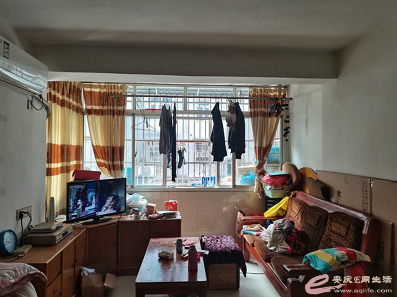 74dbe7d2-a669-4cfe-86fe-c992b5c2e11a_0.jpg