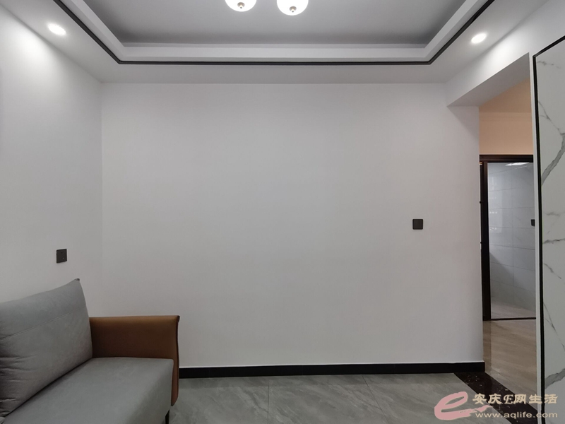 df73fd91-f0e8-4572-8109-74cfd4599bd5_0.jpg