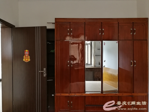 7d265eb4-14ae-4acd-939e-e58a655bf818_0.jpg