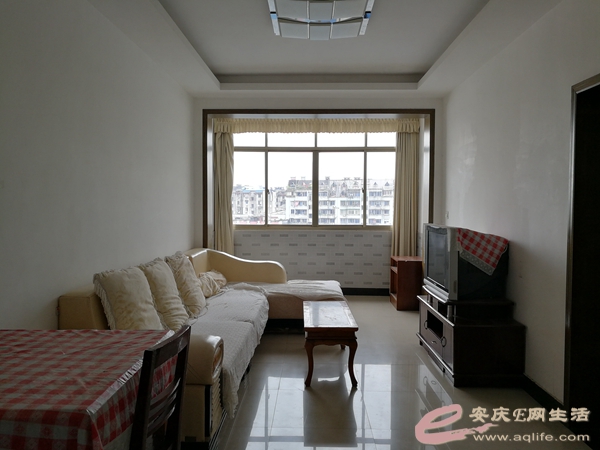 ec9fb215-e4db-4cb6-a33a-f17c8d2aea37_0.jpg