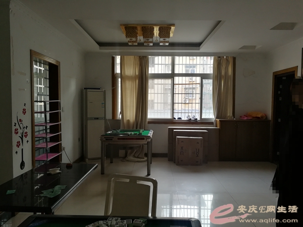 b7e82ec8-a544-43a0-8197-b3f9df7083ff_0.jpg