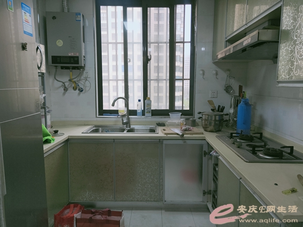 110ec07a-7fee-48db-ad13-23def433fed7_0.jpg