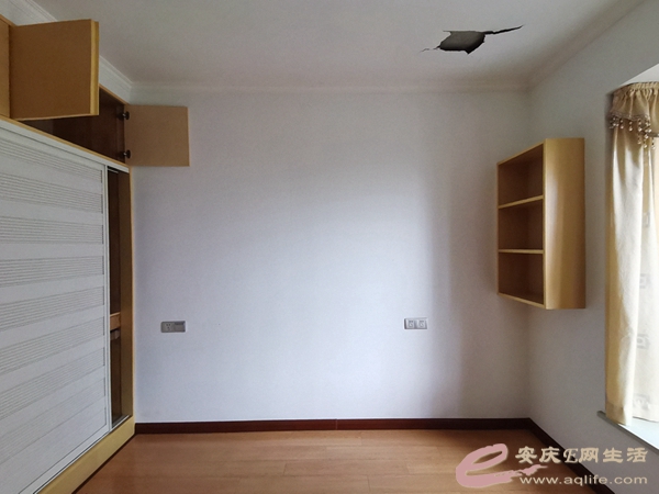 92cdcb6b-debc-485b-9d6a-36b3f6a86832_0.jpg