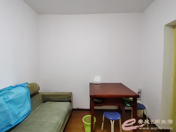 0c94d9c6-3ef2-4034-abb5-05842a5d1056_0.jpg