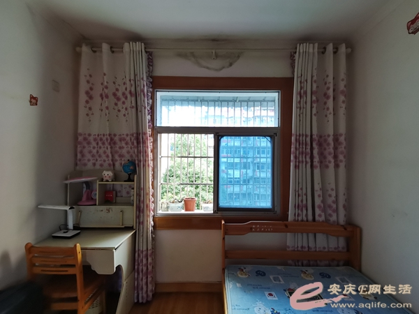 e8a13041-12ea-4d35-bf68-e121f2034be7_0.jpg