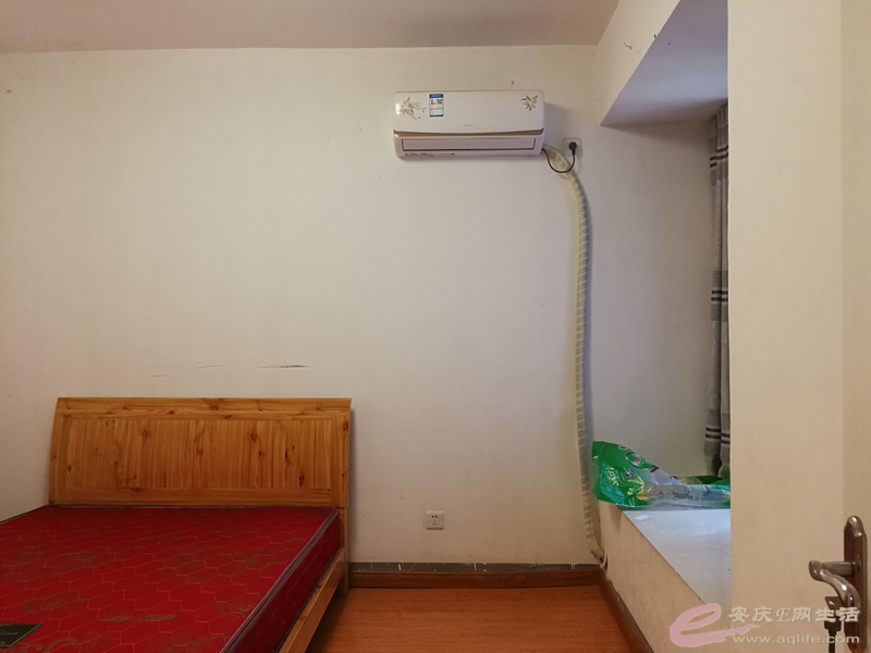 ecc75adb-e08d-4347-80e3-f71852b7fca5_0.jpg