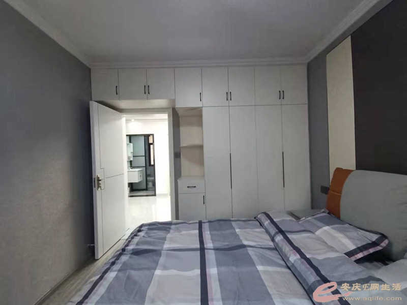 ee725ac1-95ca-421d-94d6-c79c199e2ce0_0.jpg