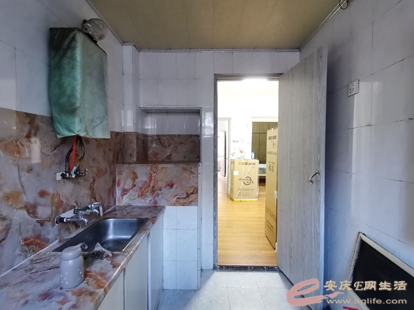 4d319863-6782-4f3e-8ad8-49cf00051fb0_0.jpg