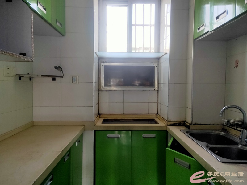 b73cf40a-5ee1-408a-ad6a-9725ed0c5e62_0.jpg