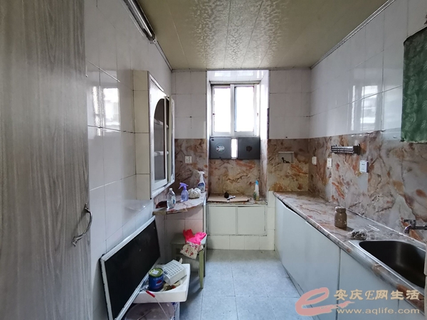 f3e432ba-d897-4761-b51c-91cec2439a54_0.jpg