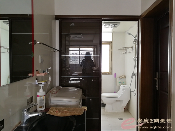 7416367a-839d-4fb1-aee3-fa81d0be4e7f_0.jpg